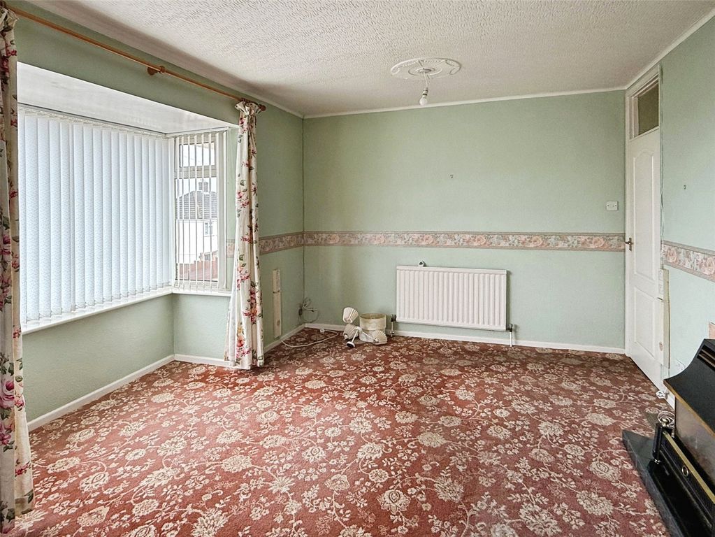 Property photo 2 of 13 Picture No. 12