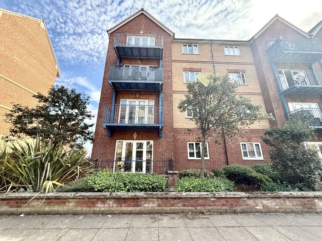 Property photo 1 of 6 Img_4541