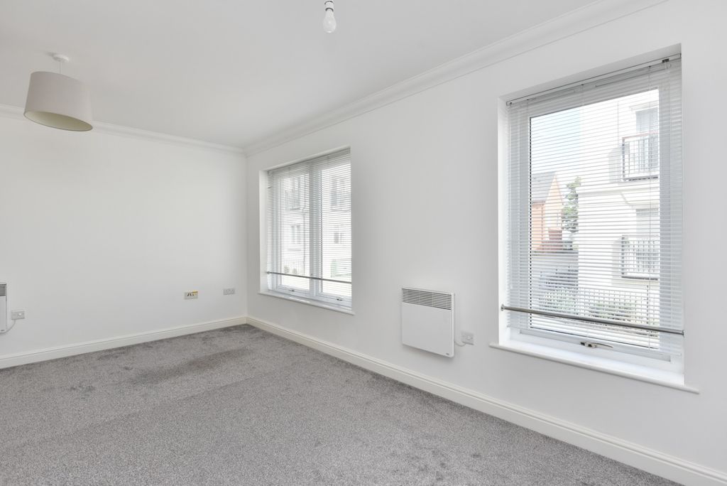 Property photo 3 of 11 2646153
