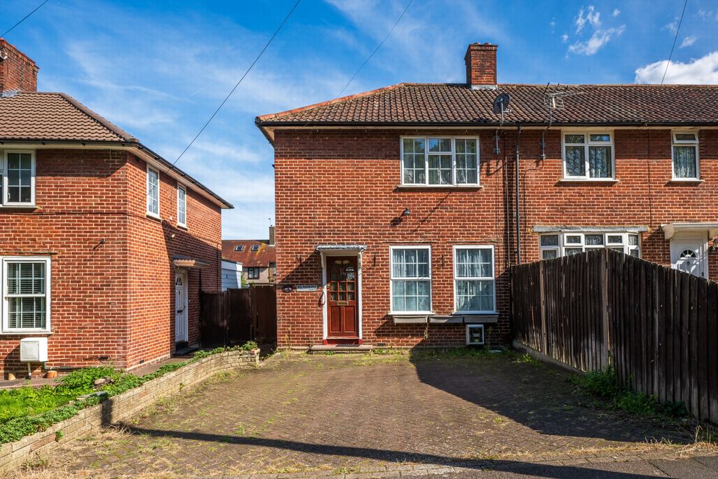 Property photo 1 of 12 External