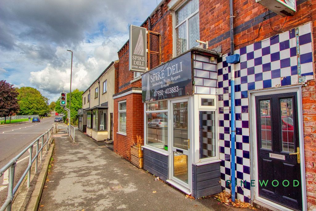 Property photo 1 of 10 Front