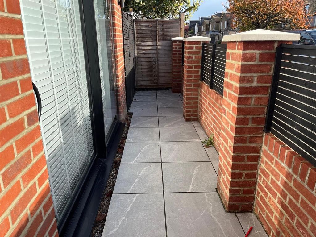 Property photo 3 of 4 Front Garden.Jpg