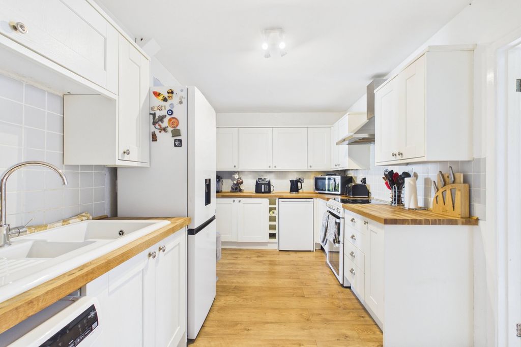 Property photo 3 of 17 90Ff02Bb871B4E9Fb932d6Db5cd4714B_100_Cam02279G0-Pr