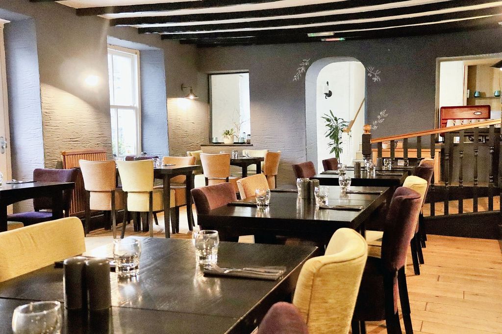 Property photo 2 of 6