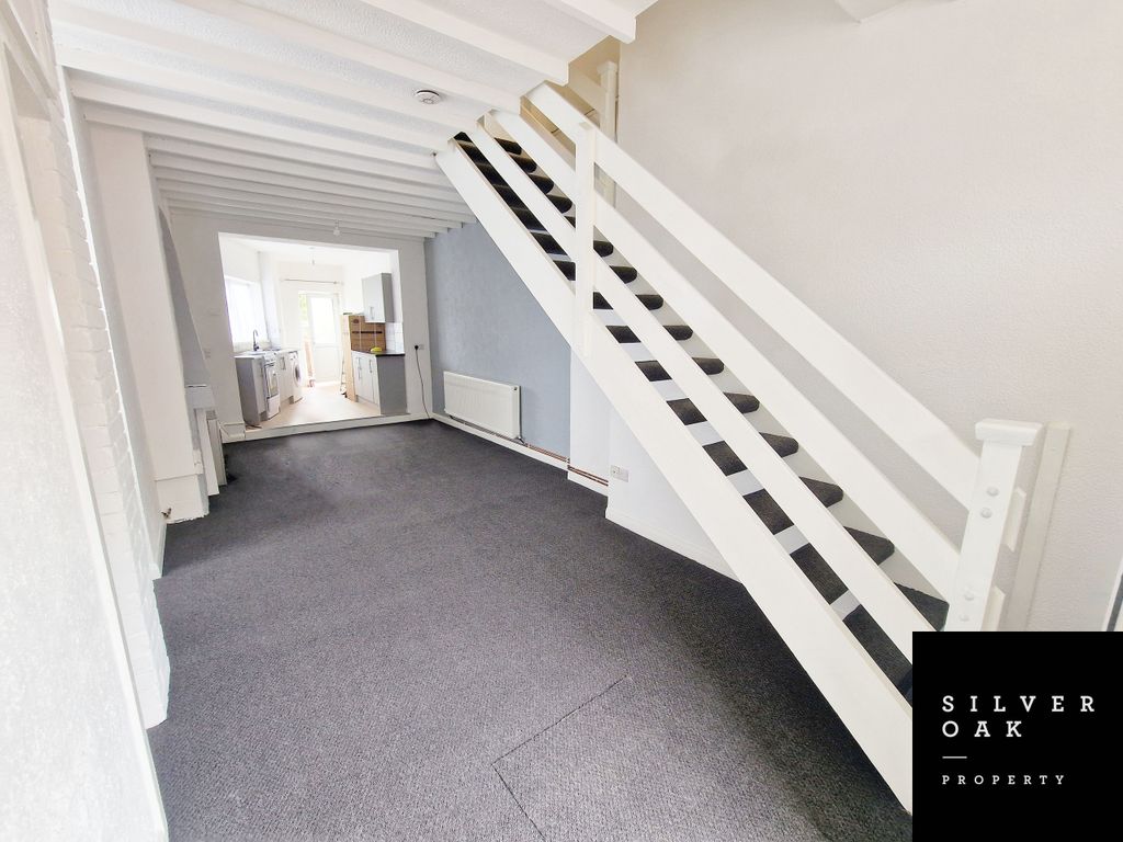 Property photo 2 of 8 2