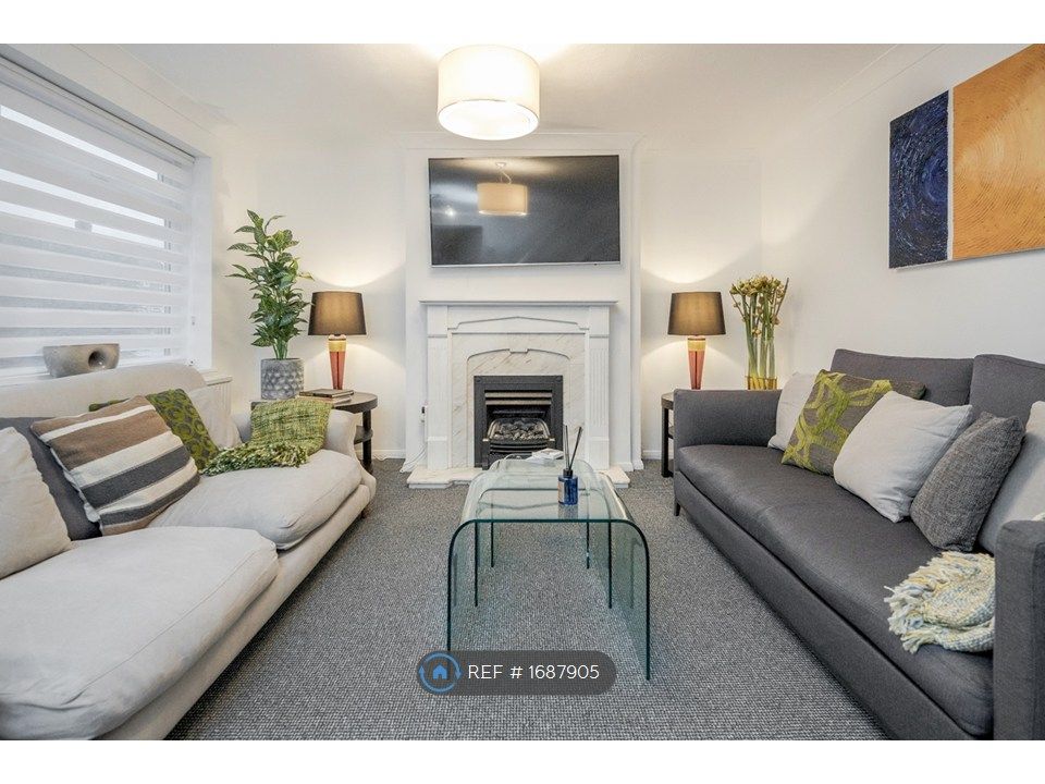 Property photo 2 of 35