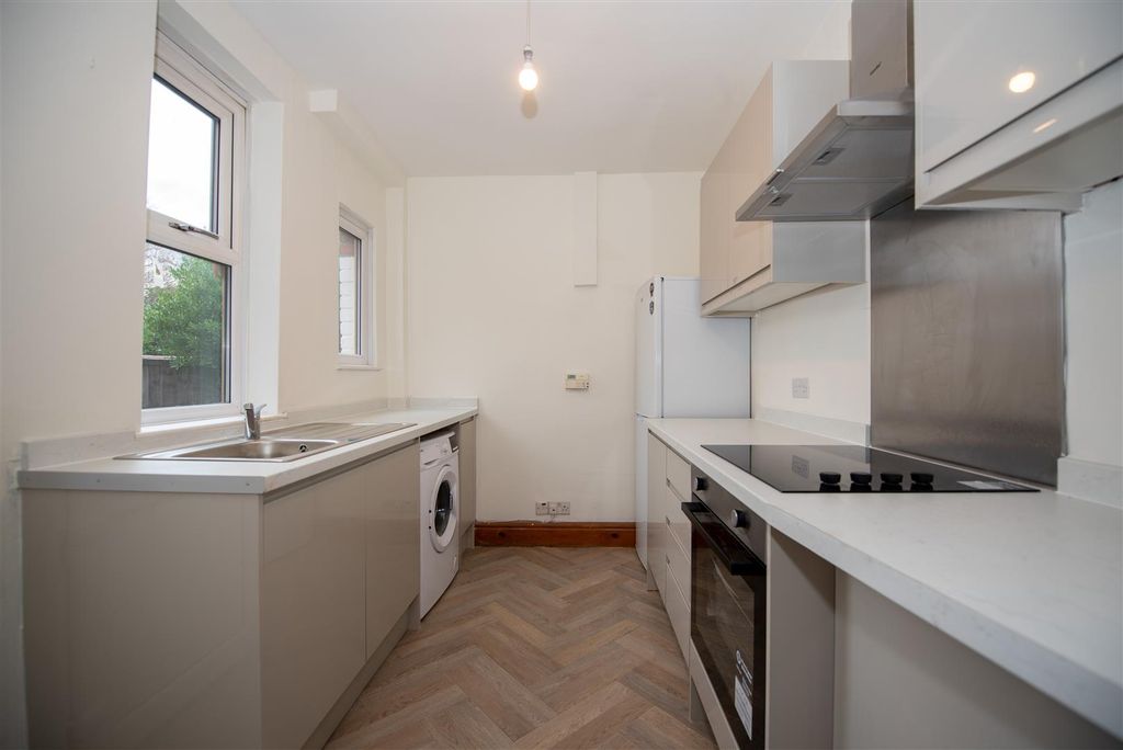 Property photo 2 of 12 Dsc_8404.Jpg