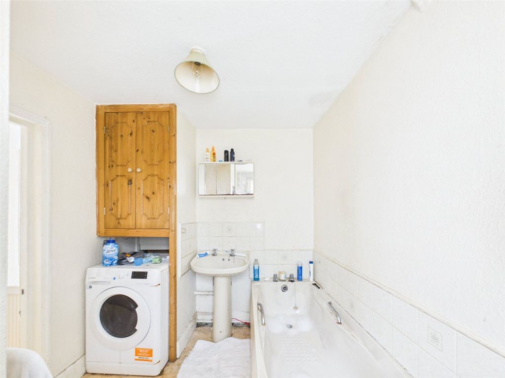 Additional image 8 of 2 bed flat for saleBridge Street, Hatherleigh, Okehampton EX20