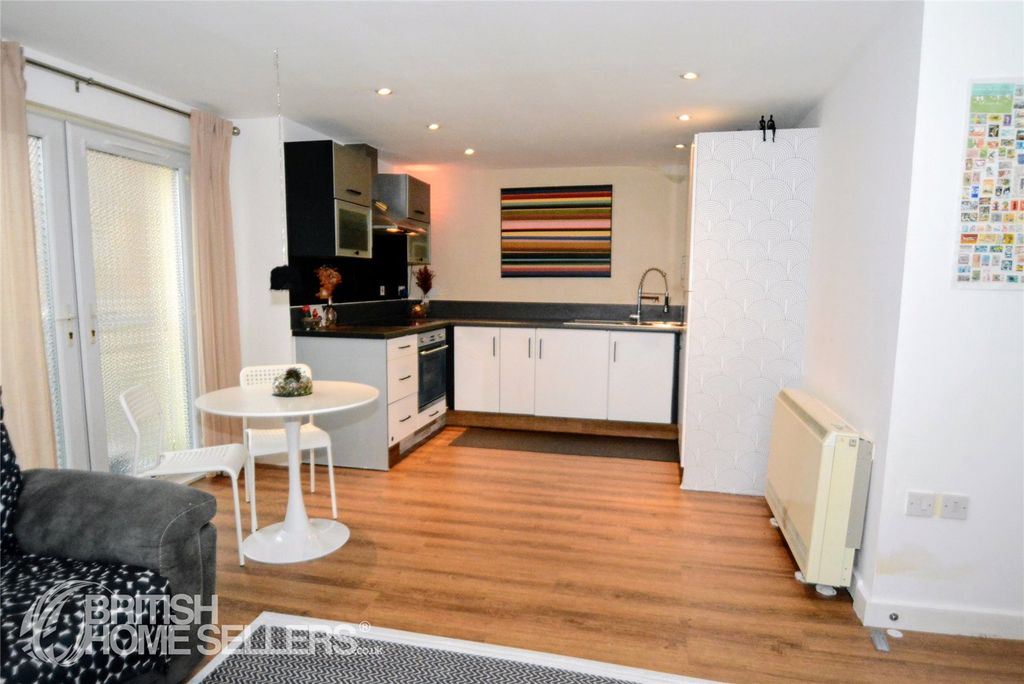 Property photo 2 of 18 Picture No. 09