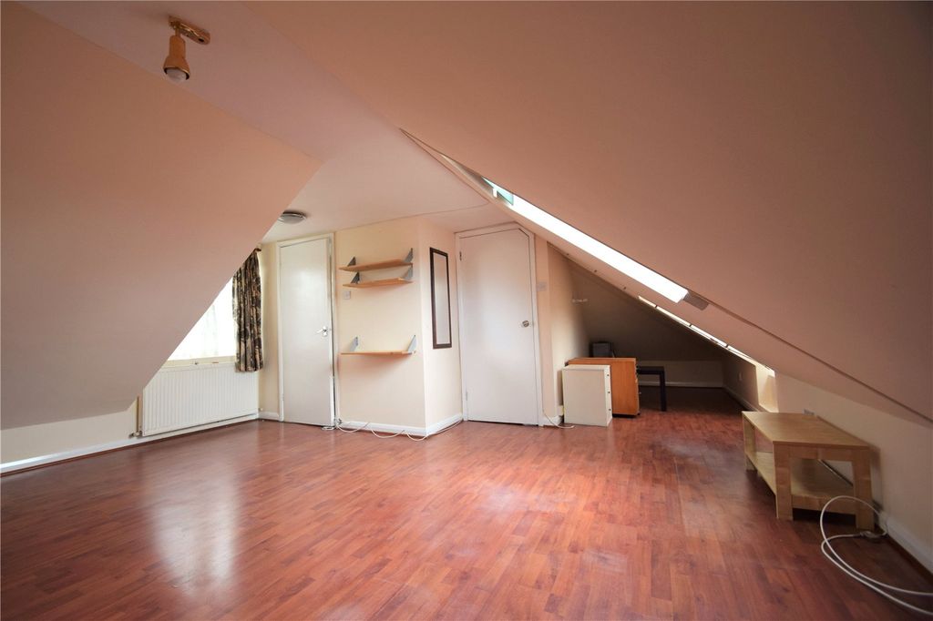Property photo 3 of 7 Picture No. 13
