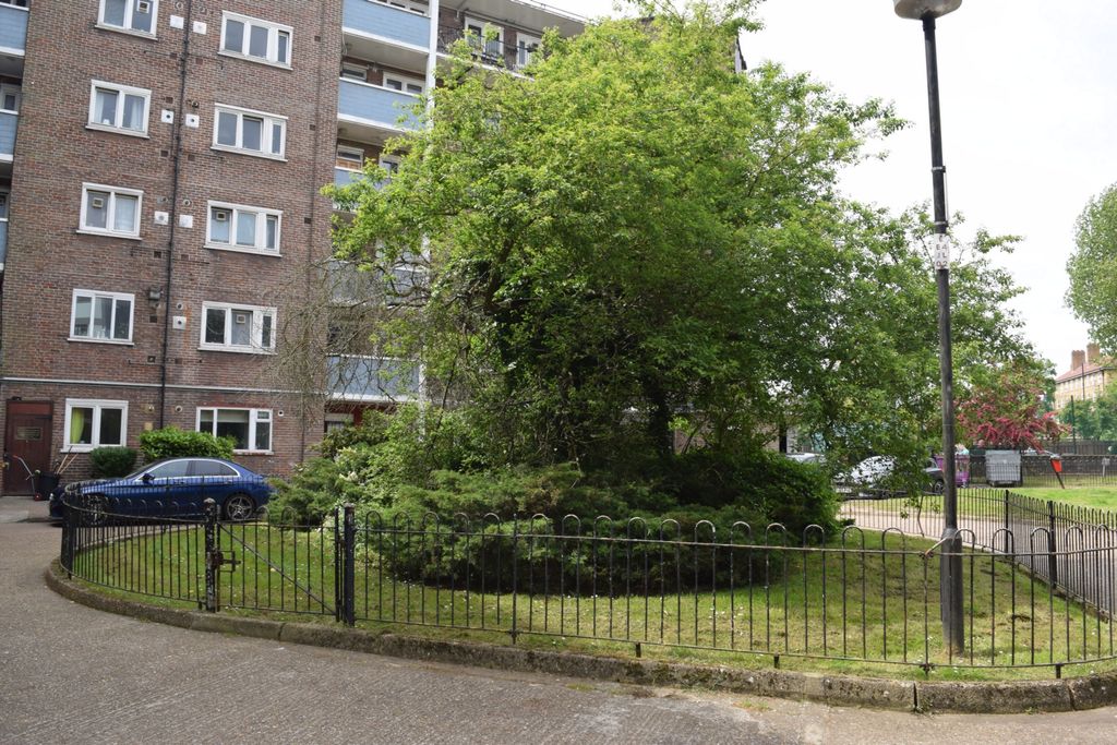 Property photo 1 of 14 Building