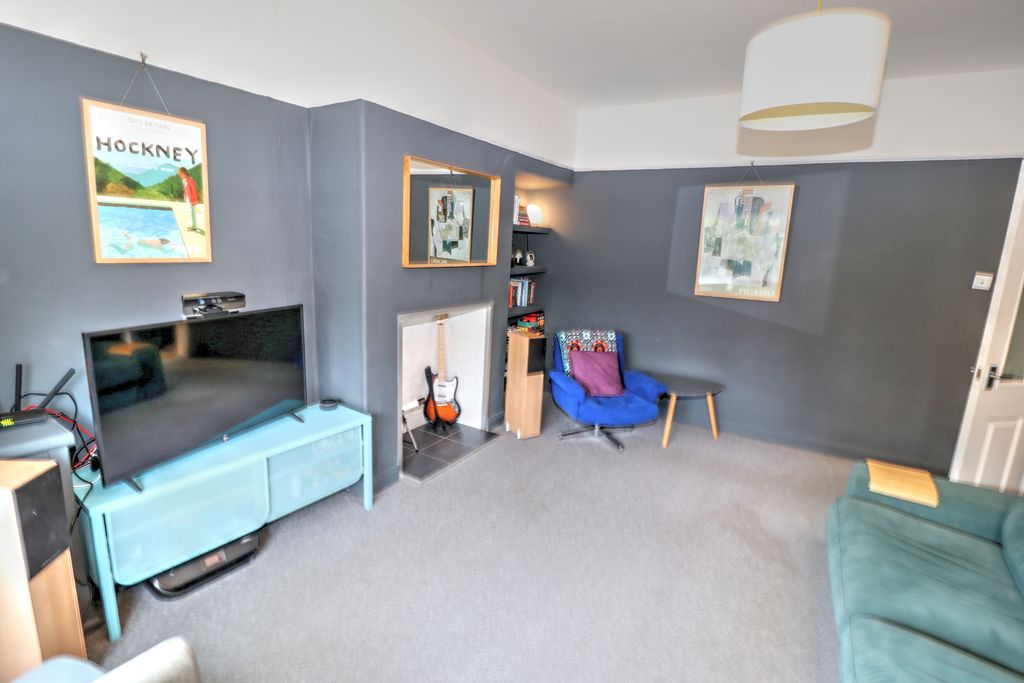 Property photo 3 of 19 Img_7919