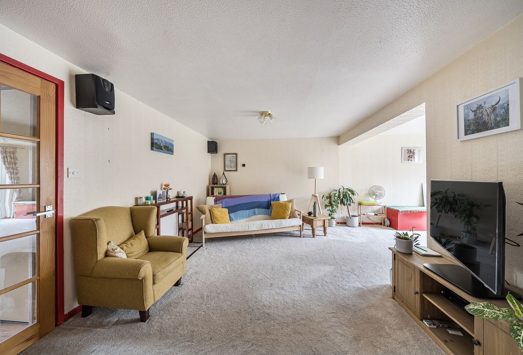 Property photo 3 of 11 1365491-9-68E91c4...