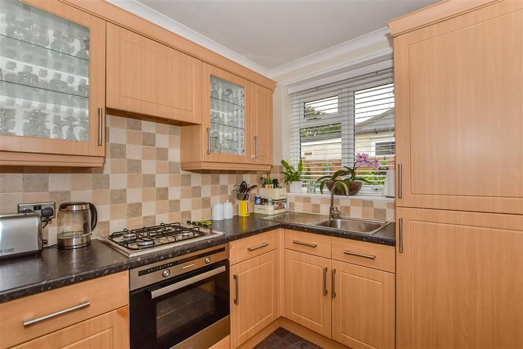 Property photo 1 of 9 Kitchen