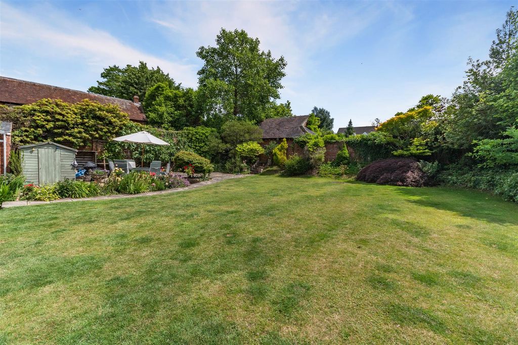 Property photo 2 of 42