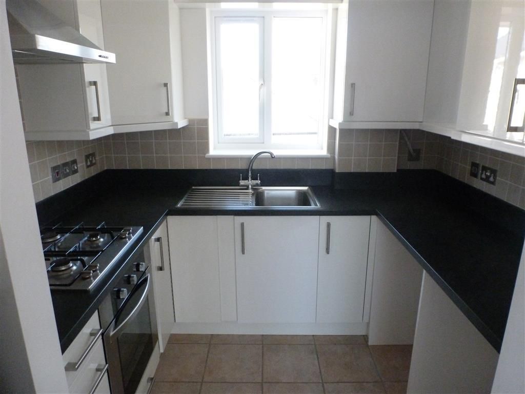 Property photo 2 of 5 Kitchen