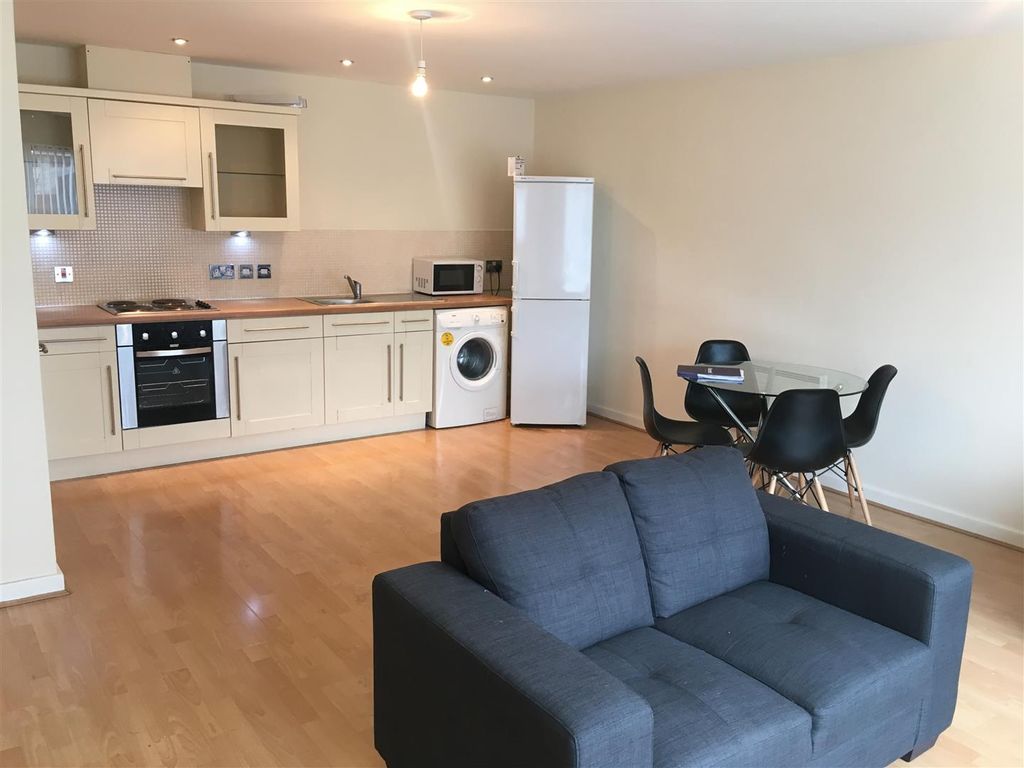 Property photo 2 of 5