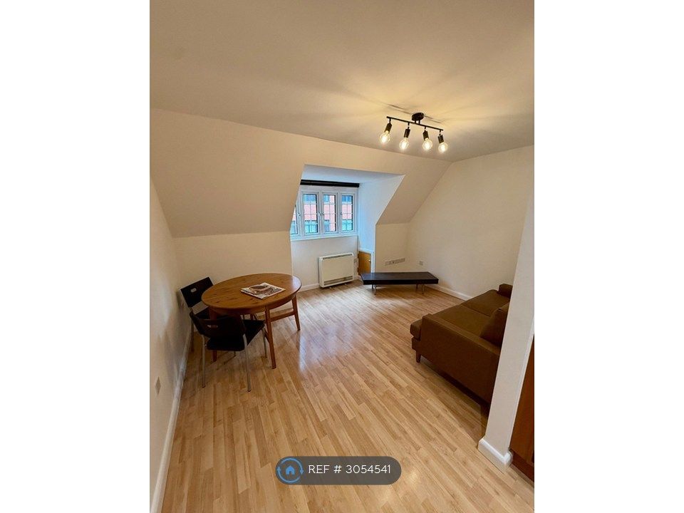 Property photo 2 of 6