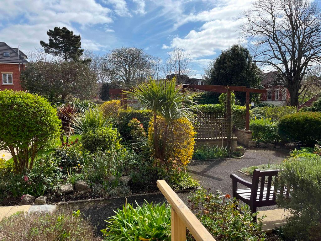 Property photo 3 of 11