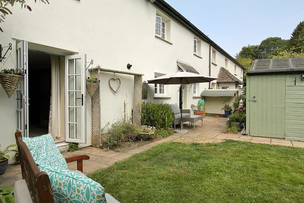 Property photo 3 of 21