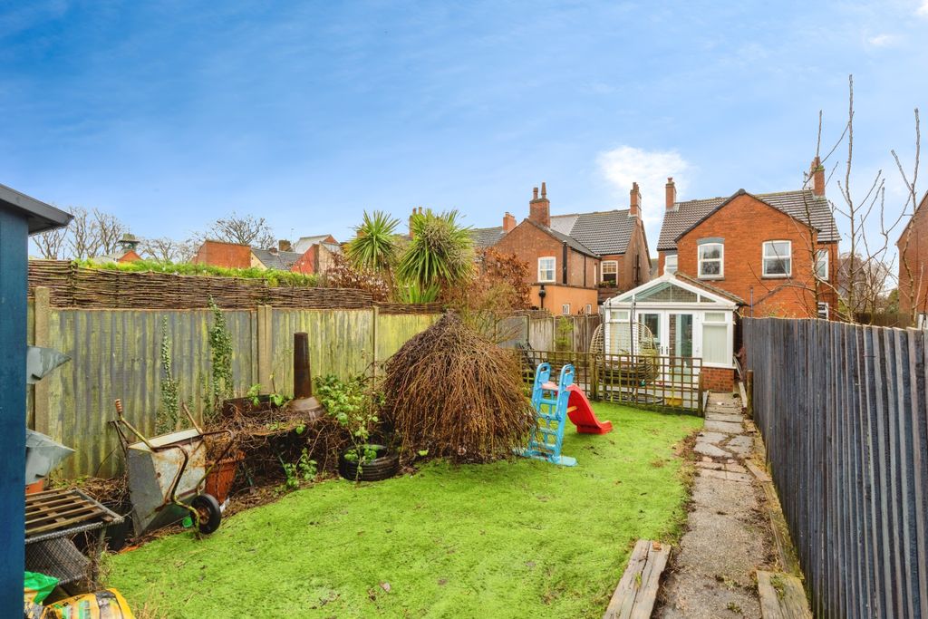 Property photo 1 of 15 Garden