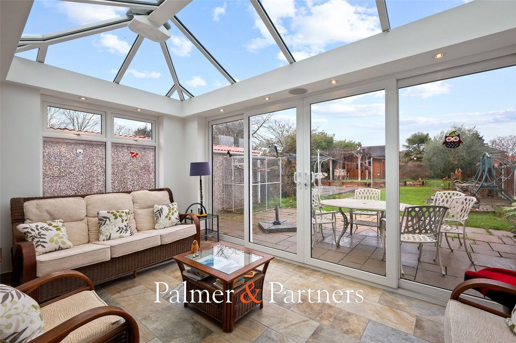 Property photo 3 of 23 Picture No. 09