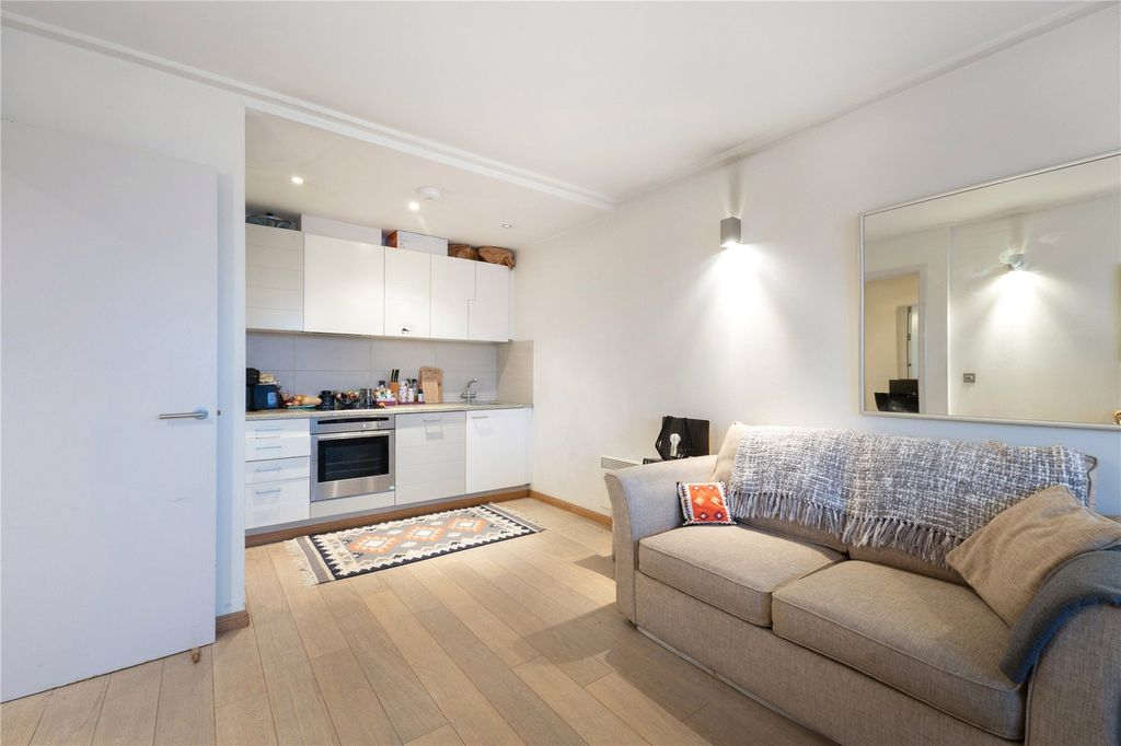 Property photo 1 of 16 Reception Room