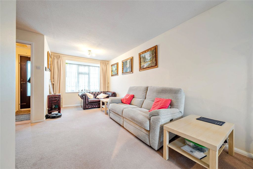 Property photo 2 of 19 Picture No. 03