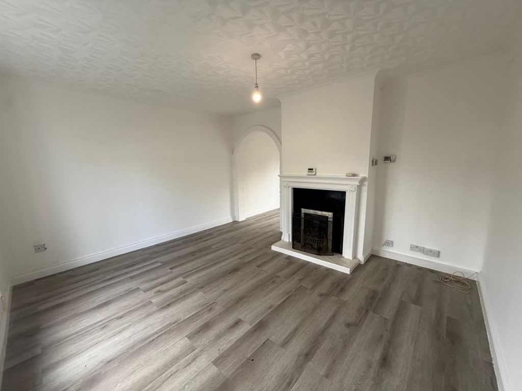 Property photo 2 of 16 Whatsapp Image 2026-03-02 At 13.52.44 (1)