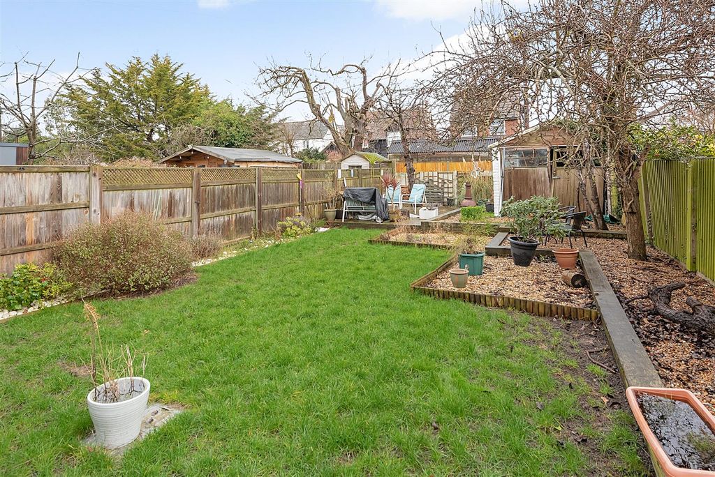 Property photo 3 of 15 Clare Road, Whitstable