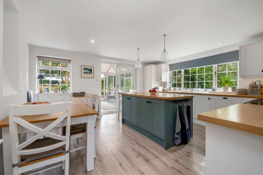 Property photo 2 of 50 Watermill Cottage Lr Ph-55.Jpg