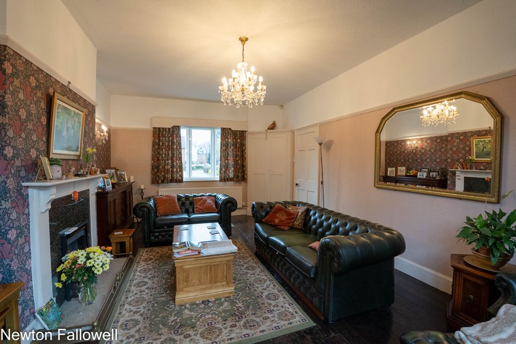 Property photo 3 of 18