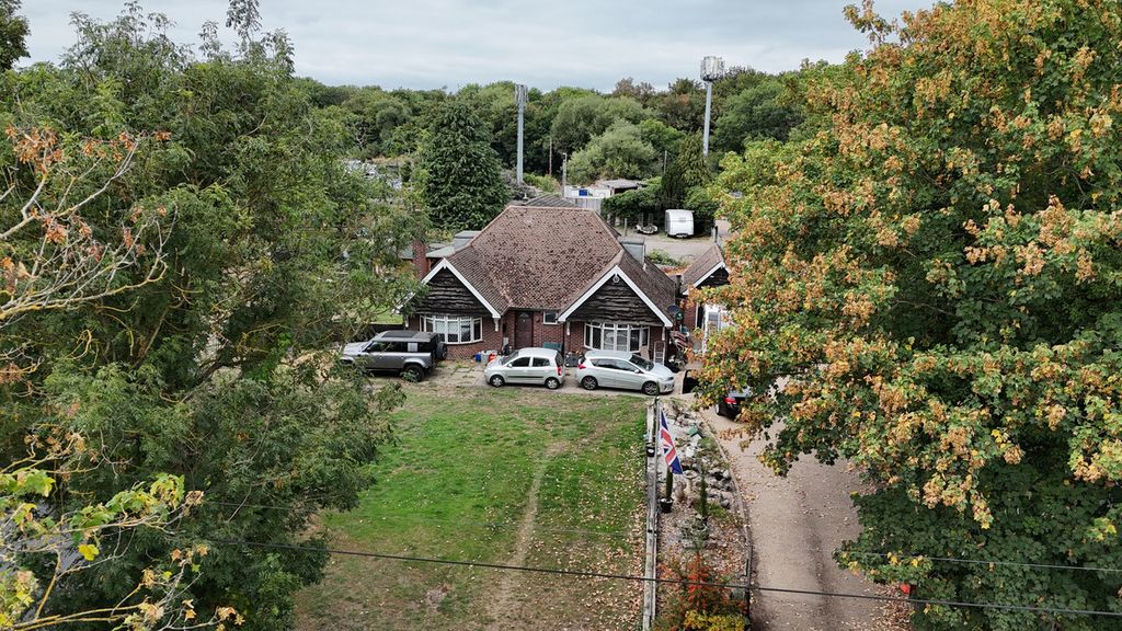 Property photo 3 of 8