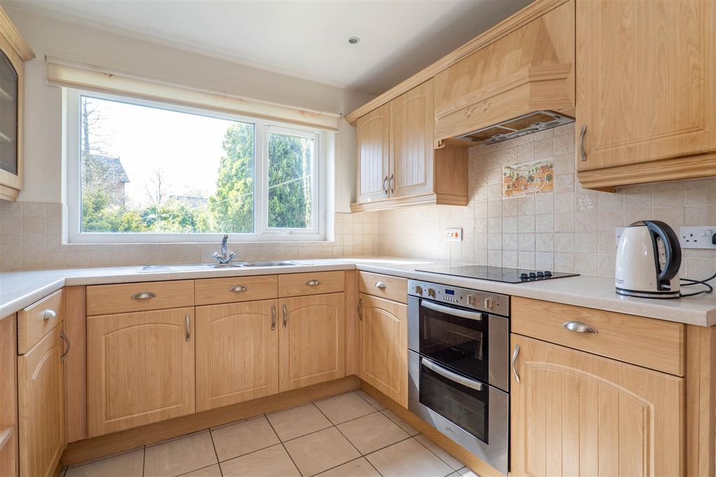 Property photo 3 of 30 Kitchen