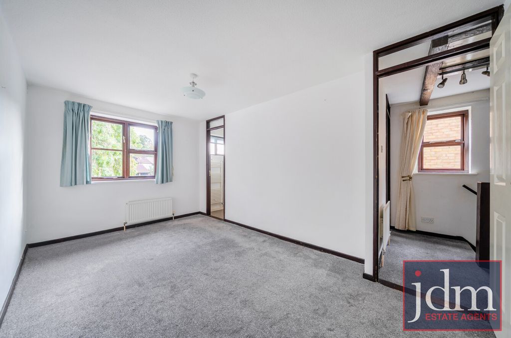 Property photo 2 of 13 Bedroom