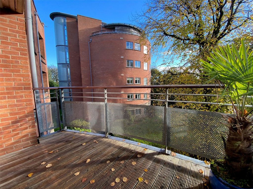 Property photo 3 of 14 Picture No. 15