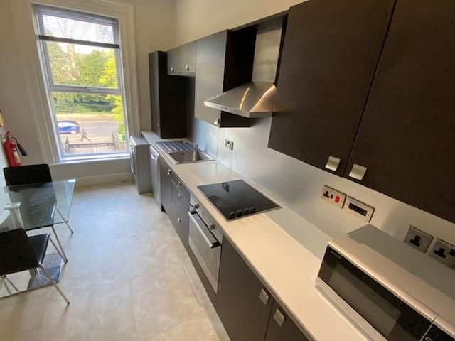 Property photo 2 of 14 Kitchen