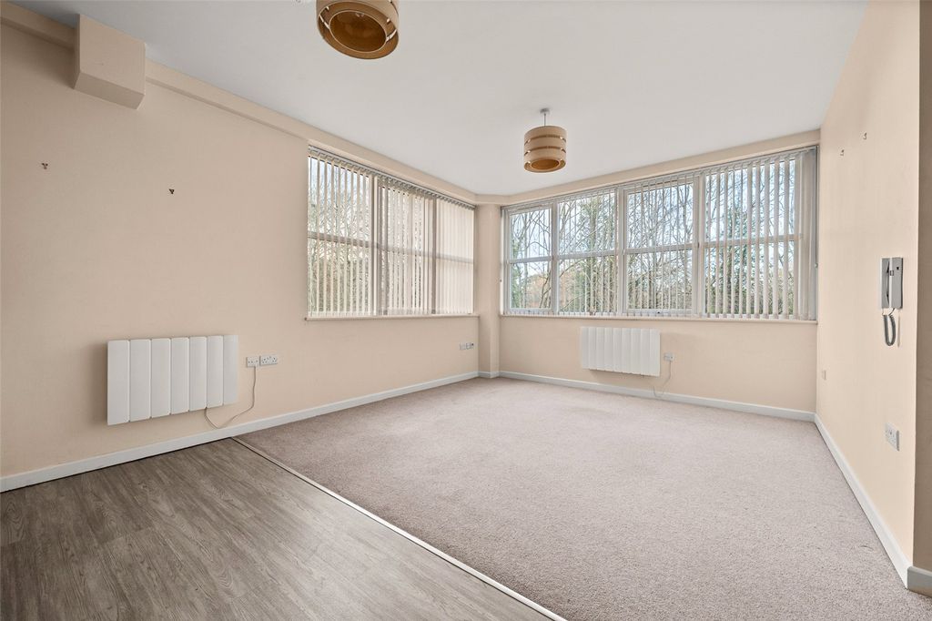 Property photo 3 of 6 Picture No. 16