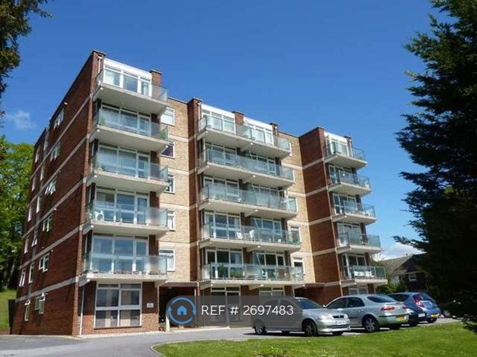 Property photo 2 of 12