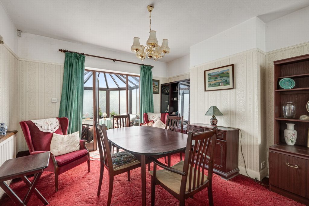 Property photo 2 of 14 Dining Room