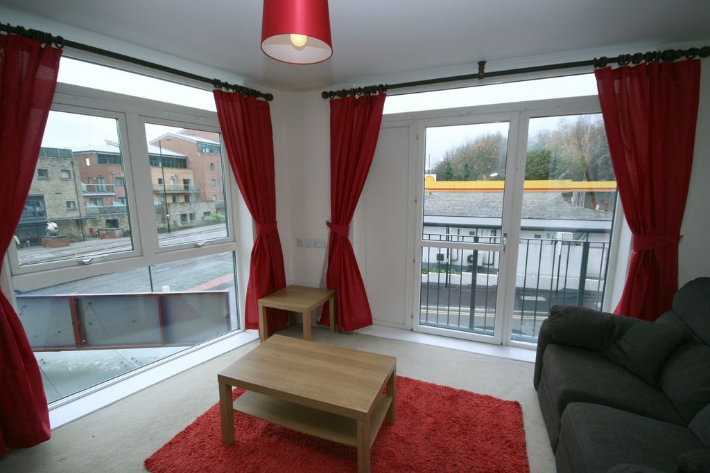 Property photo 1 of 4 Lounge