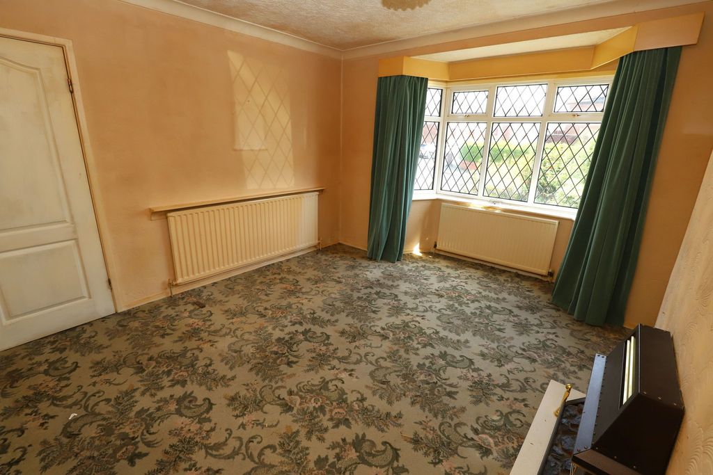 Property photo 3 of 31