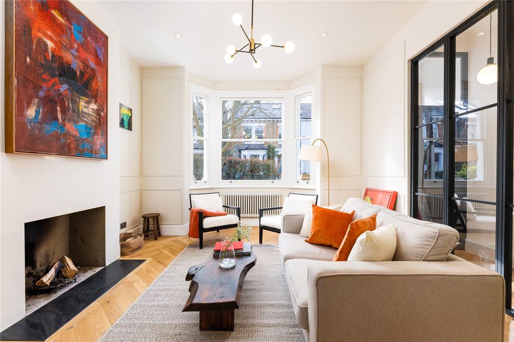 Property photo 1 of 15 Picture No. 11