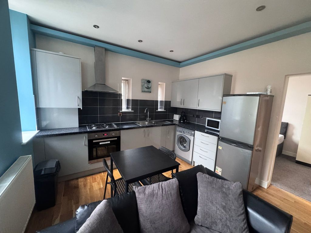 Property photo 3 of 7 Photo 2