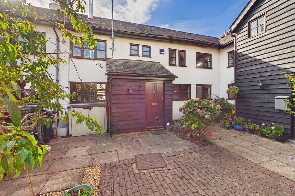 Property photo 1 of 21