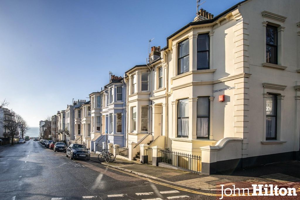 Property photo 1 of 11 Chichester Place-6.Jpg