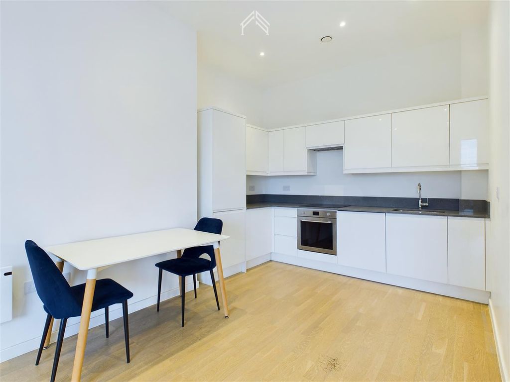 Property photo 2 of 7 Cam02700G0-Pr0112-Still002.Jpg