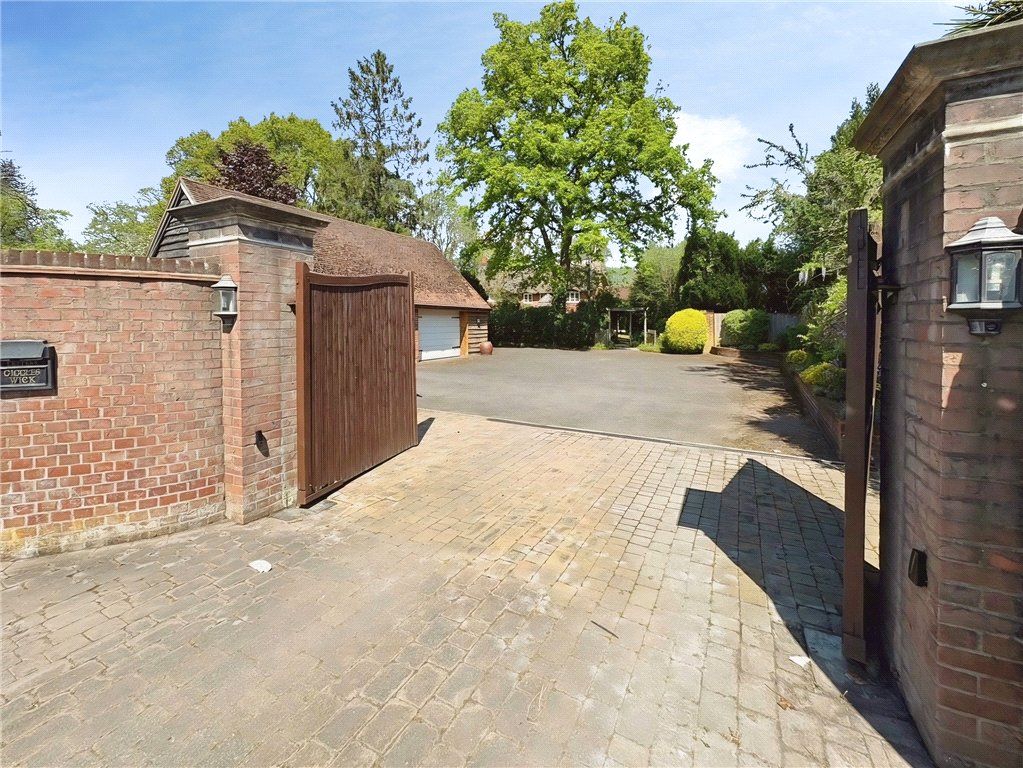 Property photo 3 of 22 Picture No. 25