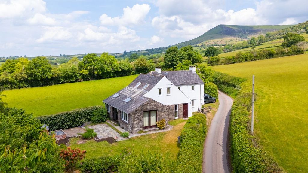 Property photo 1 of 26