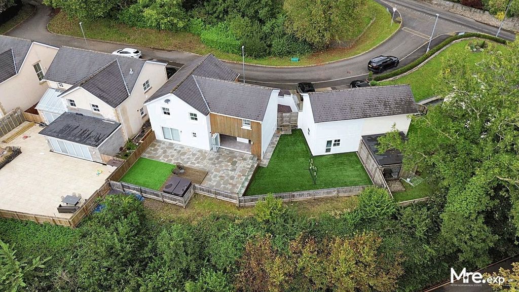 Property photo 1 of 37